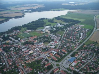 Třeboň II, Lázně Aurora, rybník Svět