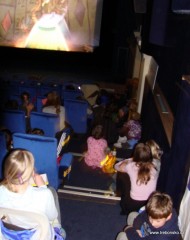 Diváci v kině Světozor.
