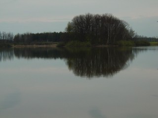 Pohled na rybník Kaňov. Rybník je u obce Přeseka a byl založen Štěpánkem Netolickým. Jméno rybník získal ze slova káňata; tak se v kraji lidově říká rackům. Rybník má rozlohu 161 ha.