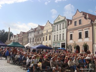 Masarykovo náměstí v neděli 30. srpna 2009