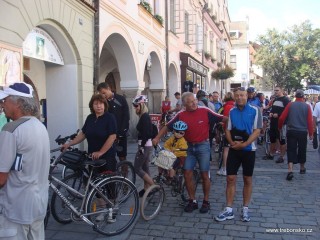 O těchto slavnostech byl nebývalý zájem o nedělní cyklistickou projížďku po rybnících Třeboňska