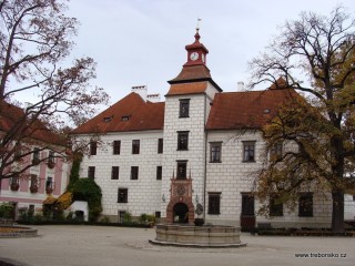 Zámek Třeboň - velké nádvoří