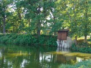 Staňkovský rybník - hráz