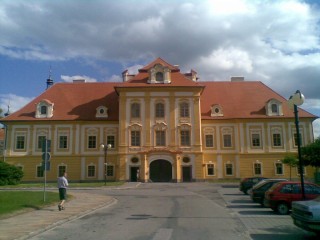 Borovany - zámek, klášter, infocentrum