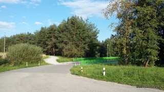 Cyklostezka vede po mostě  přes hl. tah Č.Budějovice - J. Hradec