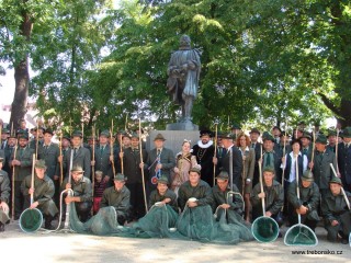 Rybářské slavnosti 2016 - společné foto na hrázi Světa