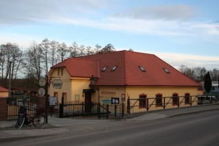 Pěšárna - Restaurace a Vinárna