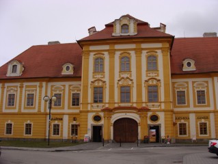 Borovany - klášter a zámek