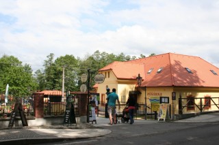 Pěšárna - Restaurace a Vinárna