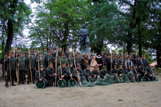 společné foto u sochy Jakuba Krčína