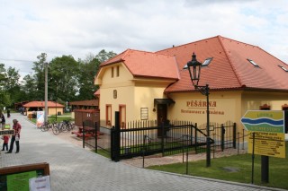 Pěšárna - Restaurace a Vinárna