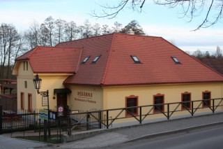 Pěšárna - Restaurace a Vinárna