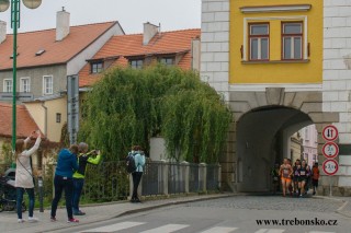 11.15 Z hradecké brány vybíhají půlmaratonci