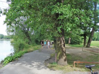 před vstupem do Zoo 