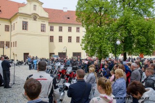 generálním vikářem čb diecéze Davidem Henzlem. 