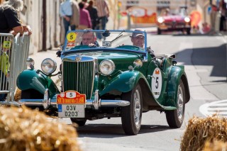 Veteránská rallye South Bohemia Classic zavítá k chlumskému zámku