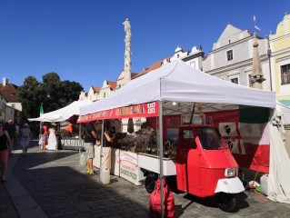 Italské trhy Ape Food Tour v Třeboni 2021
