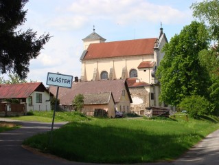 Klášter a kostel Nejsvětější Trojice u Nové Bystřice