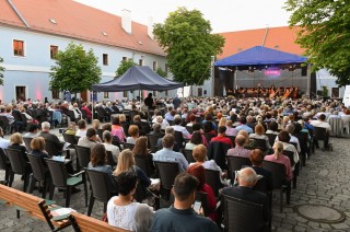 Koncert na nádvoří MÚ