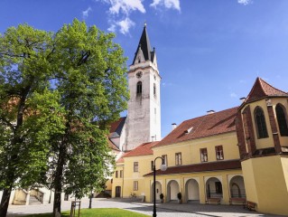 29.3.-1.4. Velikonoční svátky a volno