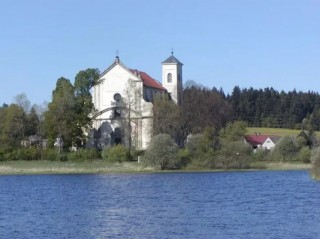 Výlet do České Kanady s průvodcem Petrem Pokovbou