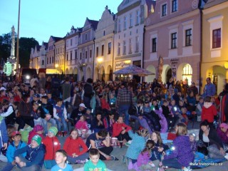 Večerní promítání na náměstí nabídlo i oscarovou Velkou šestku (cena za nejlepší celovečerní animovaný film)