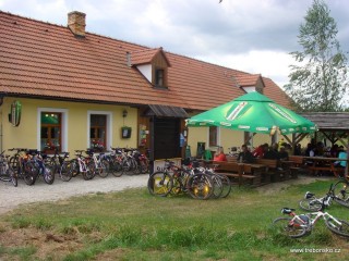 Penzion a Restaurace u Emy Destinnové (na samotě u Stříbce)