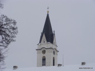 Věž kostela P. M. Královny a sv. Jiljí