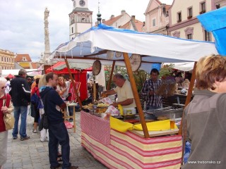 I podzim v Třeboni nabízí lákavé akce. K těm větším patří 7. září 2013 Houbařské slavnosti a 28. září 2013 velké Svatováclavské slavnosti.