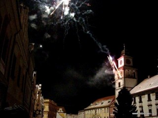 První velkou kulturní akcí, která jistě přiláká na náměstí do Třeboně mnoho lidí je novoroční ohňostroj, který bude odpálen z věže staré radnice 1. ledna 2013 v 18 hodin.