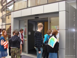 Třeboňské divadlo je o Anifilmu 2012 v novém kabátě; nové vstupní prostory, nové foyer a v přilehlých prostorách výstavního sálu  nové loutkové divadlo.