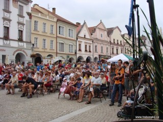 Třeboň, Náměstí T. G. Masaryka, sobota 27. srpna 2011, 10:00 hodin