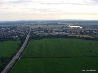 Průjezd Třeboní od J. Hradce na Č. Budějovice